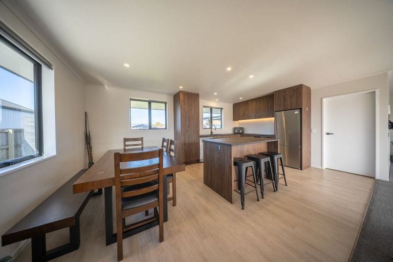 Photo of property in 22 Marakura Drive, Te Anau, 9600