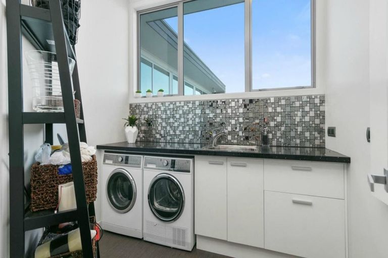 Photo of property in 230 George Melrose Drive, Te Awamutu, 3800