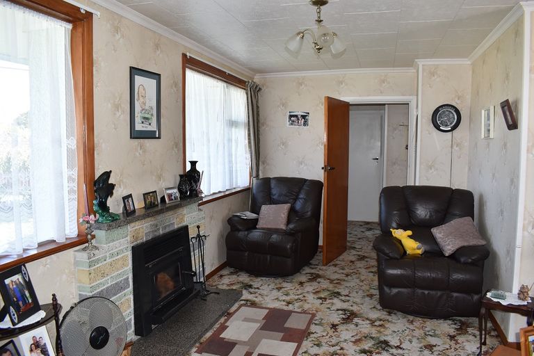 Photo of property in 25 Diamond Street, Carterton, 5713