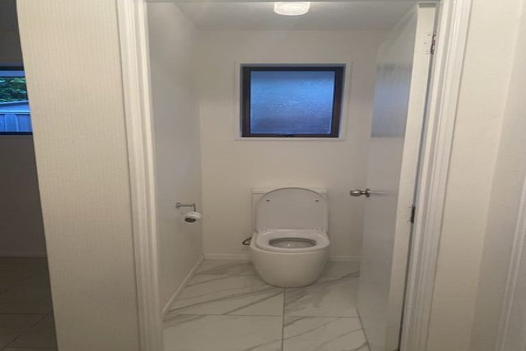 Photo of property in 20 Taupata Street, Redcliffs, Christchurch, 8081