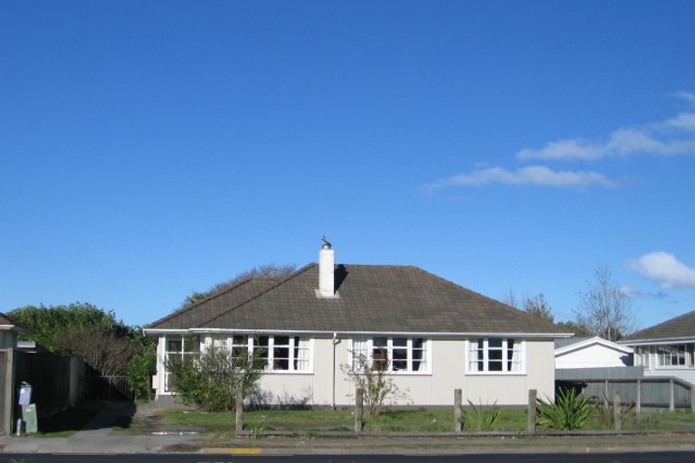 Photo of property in 61 Taradale Road, Onekawa, Napier, 4110