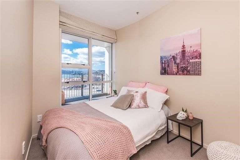 Photo of property in Stadium Garden Flats, 506/107 Thorndon Quay, Pipitea, Wellington, 6011