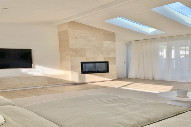 Photo of property in 1/27 Motuora Road, Manly, Whangaparaoa, 0930