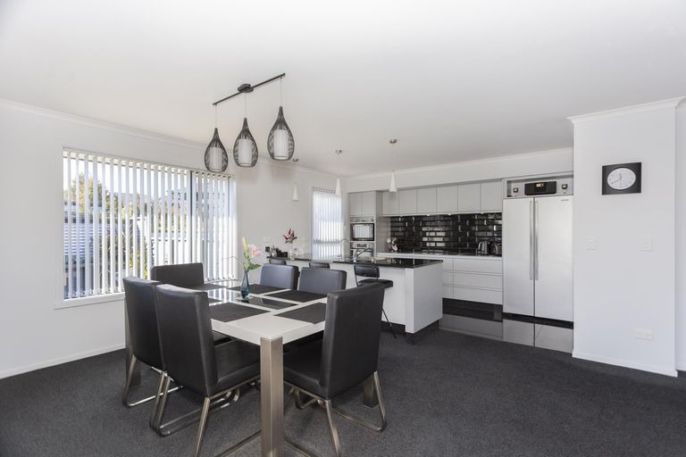 Photo of property in 13 Grove Avenue, Weston, Oamaru, 9401