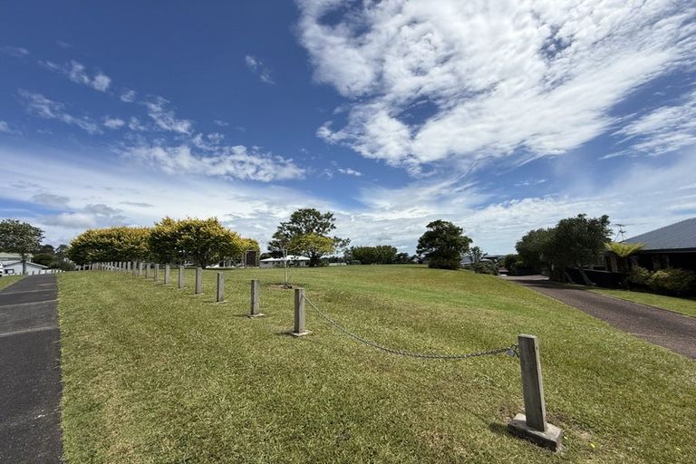 Photo of property in 6 Bronzewing Terrace, Unsworth Heights, Auckland, 0632