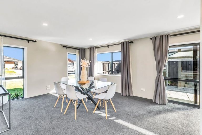 Photo of property in 31 Longcot Drive, Rolleston, 7615