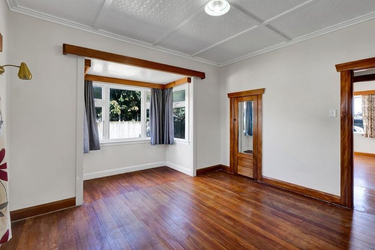 Photo of property in 24 Morrissey Street, Hawera, 4610