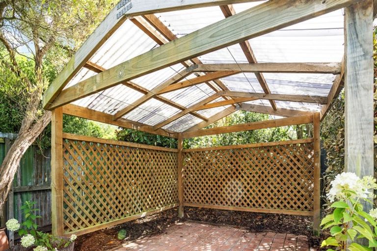 Photo of property in 57 Martin Avenue, Beckenham, Christchurch, 8023