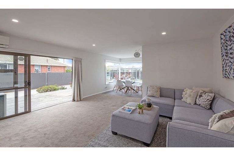 Photo of property in 21 Bourne Crescent, Papanui, Christchurch, 8053