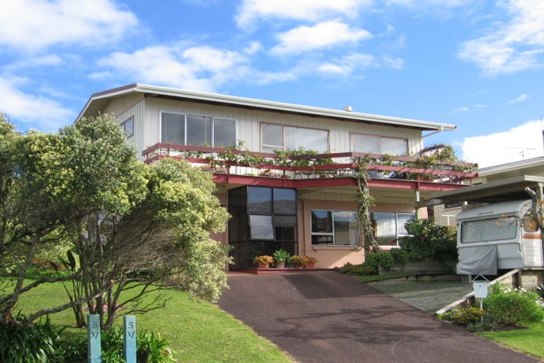 Photo of property in 1 Kotuku Place, Snells Beach, 0920