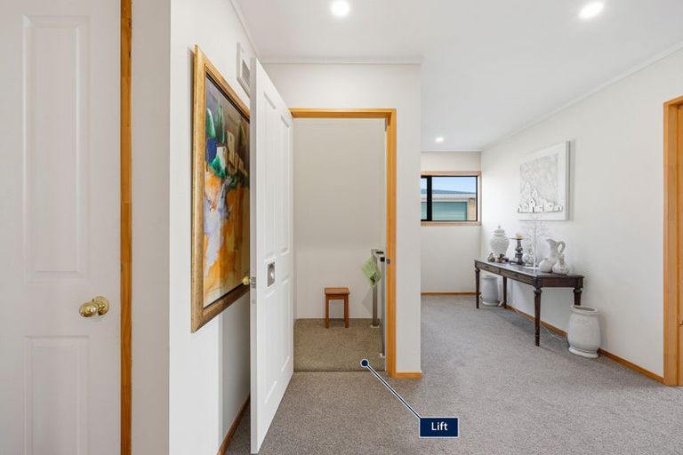 Photo of property in 166 Torkar Road, Clarks Beach, 2122