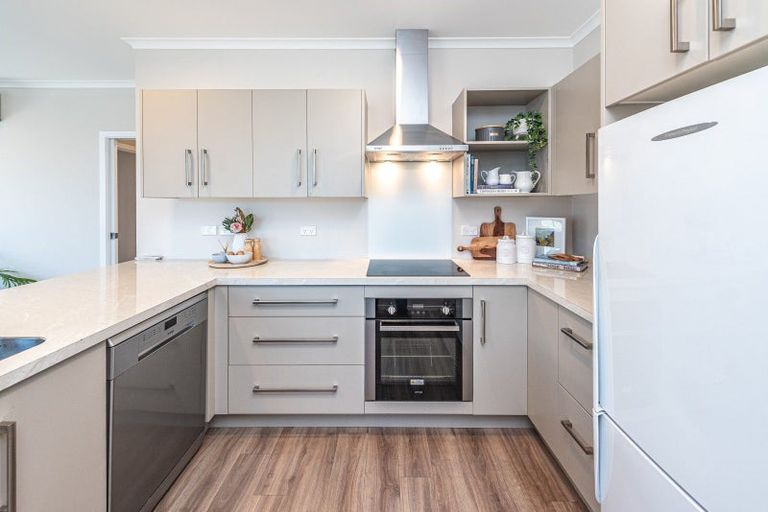 Photo of property in 18 Brougham Place, Springvale, Whanganui, 4501