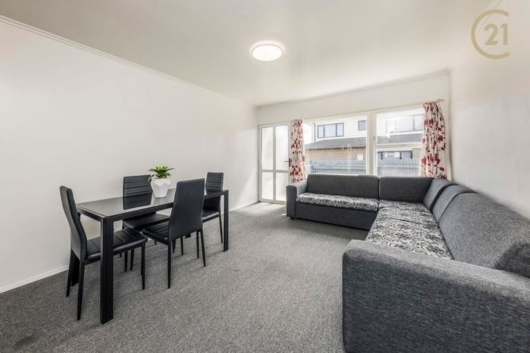 Photo of property in 4/87 Wallace Road, Papatoetoe, Auckland, 2025