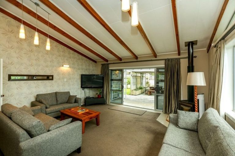 Photo of property in 571 Carrington Road, Hurworth, New Plymouth, 4371