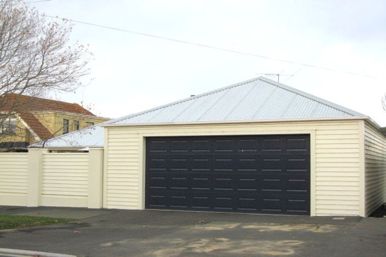 Photo of property in 15 Valpy Street, Saint Clair, Dunedin, 9012
