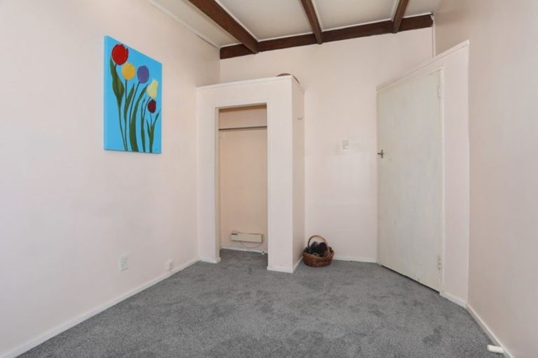 Photo of property in 10 Vera Street, Marton, 4710