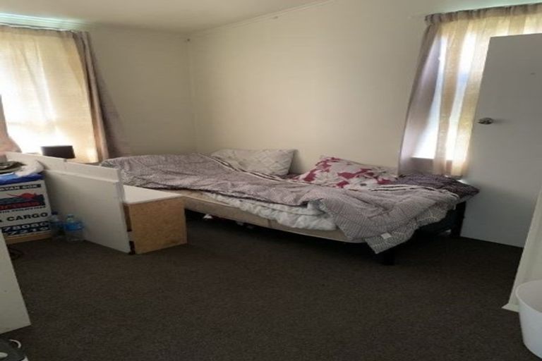 Photo of property in 33 Tuckers Road, Redwood, Christchurch, 8051
