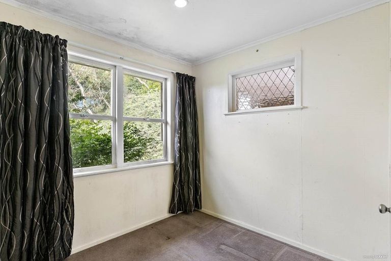 Photo of property in 23 O'halloran Road, Howick, Auckland, 2014