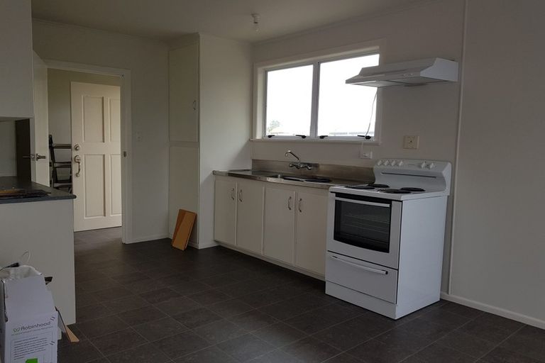 Photo of property in 18 Normandy Place, Henderson, Auckland, 0610