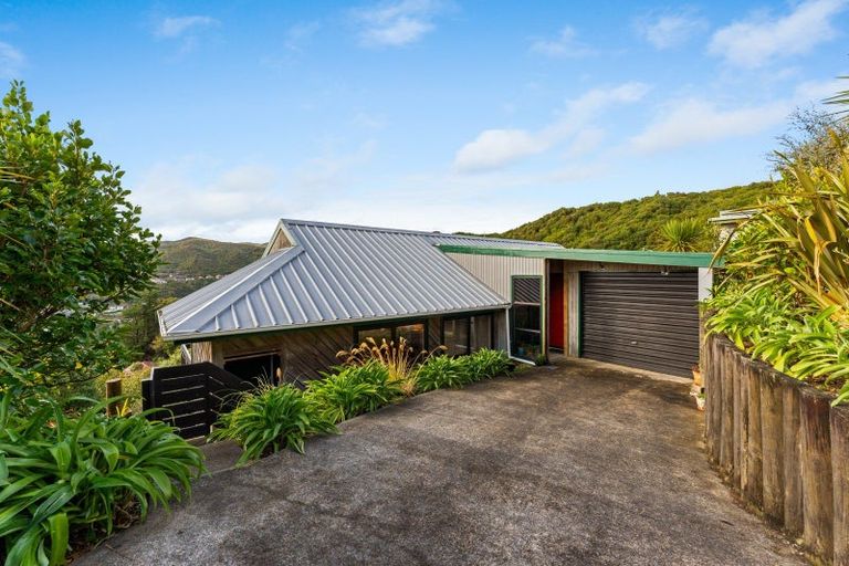 Photo of property in 109 Allington Road, Karori, Wellington, 6012
