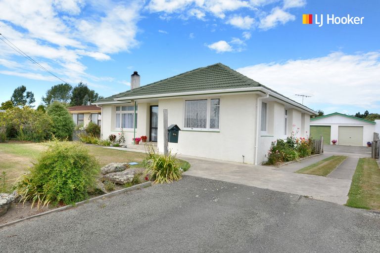 Photo of property in 24 Roseness Street, Palmerston, 9430