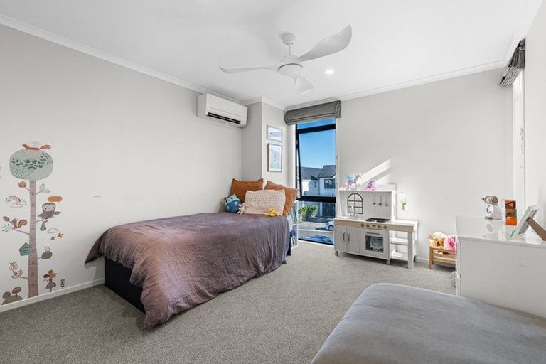 Photo of property in 21 Saltmarsh Road, Hobsonville, Auckland, 0616