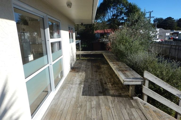 Photo of property in 13 Seaview Road, Marfell, New Plymouth, 4310