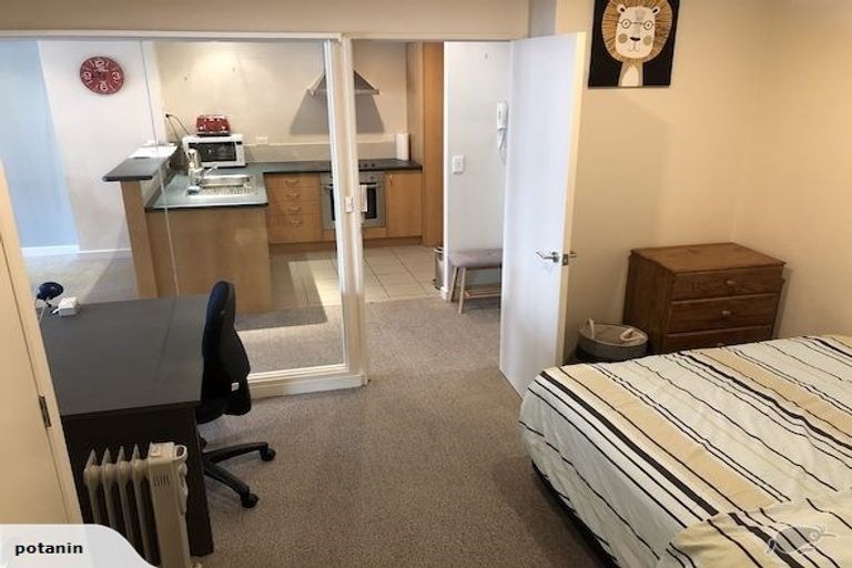 Photo of property in Kate Sheppard Apartments, 4h/42 Molesworth Street, Thorndon, Wellington, 6011