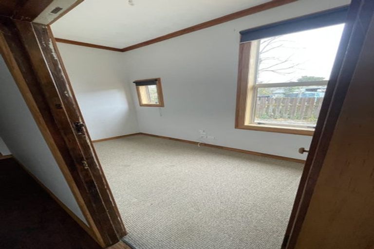 Photo of property in 9 Ruataniwha Street, Waipawa, 4210