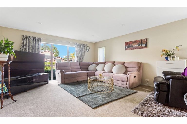 Photo of property in 13 Wawatai Drive, Karaka, Papakura, 2113