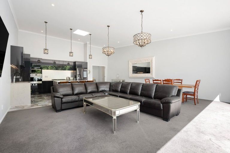 Photo of property in 23 Glenside Road, Glenside, Wellington, 6037