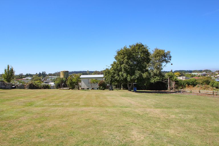 Photo of property in 25 Gordon Street, Weston, Oamaru, 9401