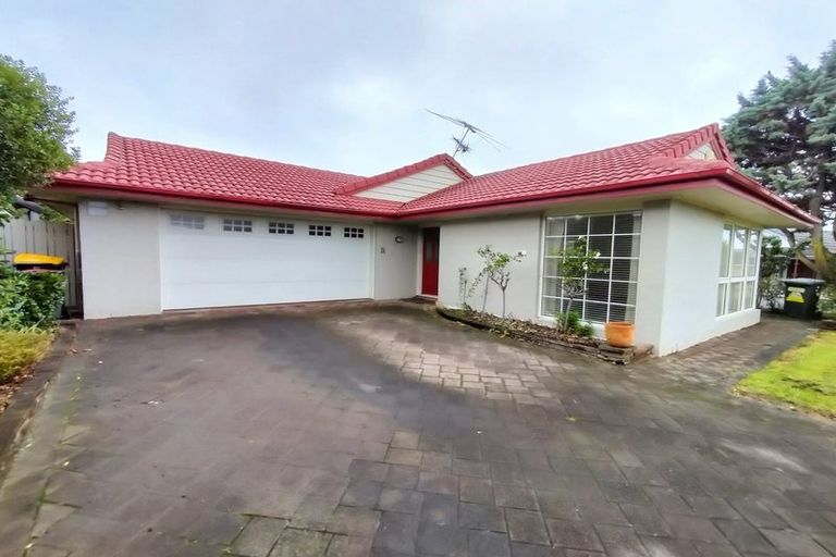 Photo of property in 20 Carriage Close, Northpark, Auckland, 2013