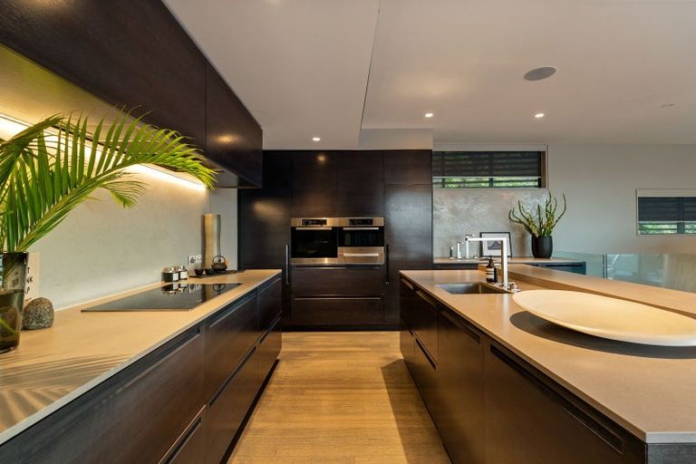 Photo of property in 34 Lookout Road, Roseneath, Wellington, 6021