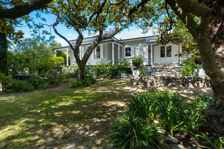 Photo of property in 1 France Road, Bluff Hill, Napier, 4110