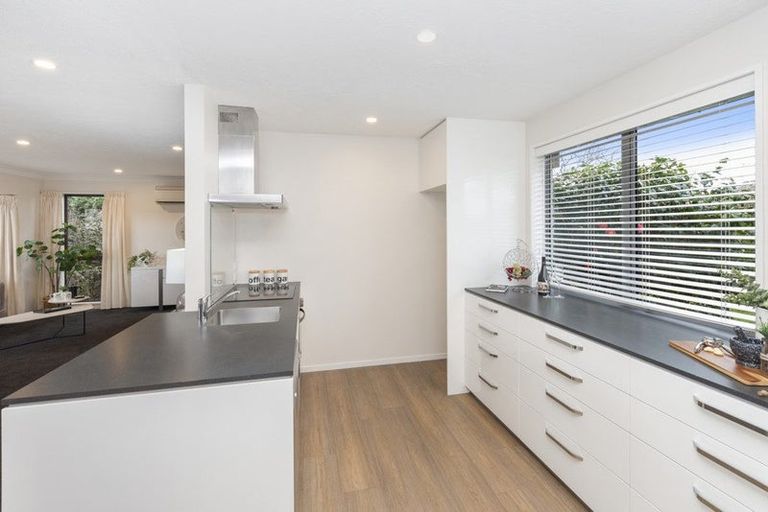 Photo of property in 29 Te Maru Place, Redwood, Christchurch, 8051