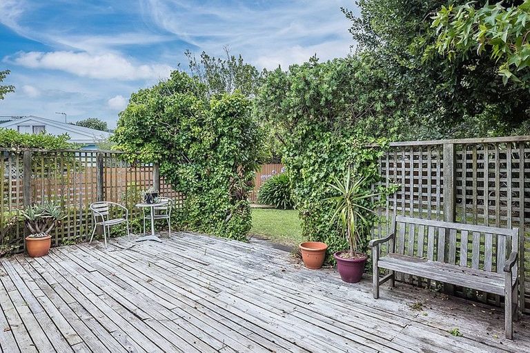 Photo of property in 12 Arawhata Road, Paraparaumu, 5032