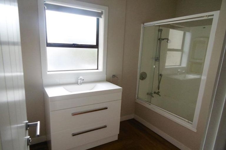 Photo of property in 860 Whangaparaoa Road, Manly, Whangaparaoa, 0930