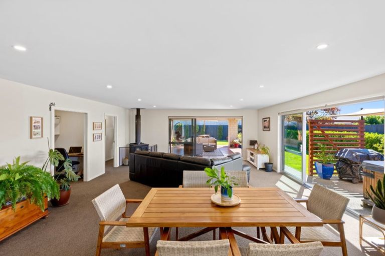 Photo of property in 50 Burnham School Road, Rolleston, 7614