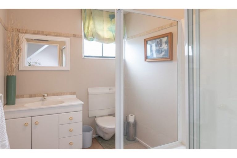 Photo of property in 46a Division Street, Riccarton, Christchurch, 8041