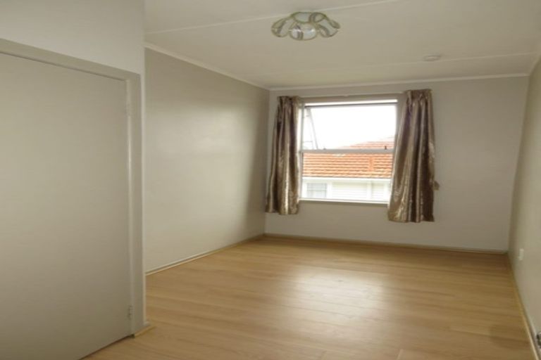 Photo of property in 53 Routley Drive, Glen Eden, Auckland, 0602