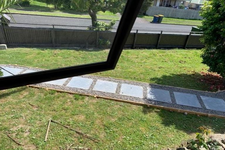 Photo of property in 6 Mayer Place, Ranui, Auckland, 0612