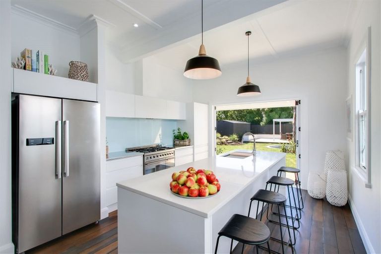 Photo of property in 48 Latham Street, Napier South, Napier, 4110