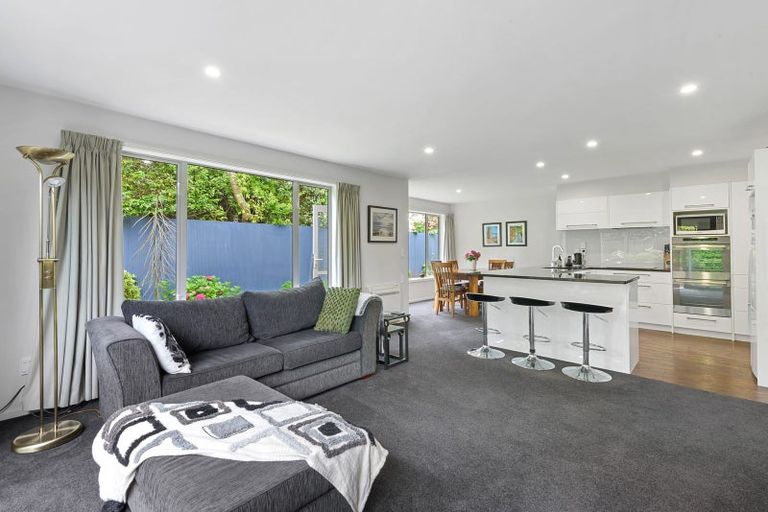 Photo of property in 1/12 Beatrice Place, Avonhead, Christchurch, 8042