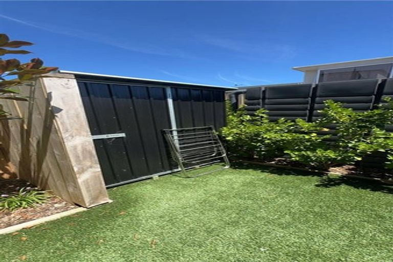 Photo of property in 7/24 Yeovil Road, Te Atatu Peninsula, Auckland, 0610