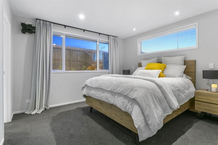 Photo of property in 1 Grenache Way, Kumeu, 0810