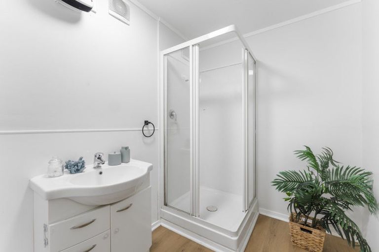 Photo of property in 46b Te Rauparaha Street, Otaki, 5512