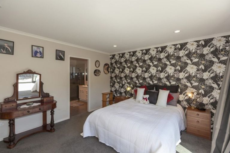 Photo of property in 27 Telford Way, Raumati Beach, Paraparaumu, 5032