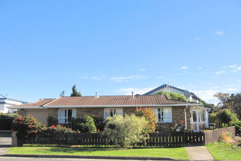 Photo of property in 1b Alexander Place, Otaki, 5512