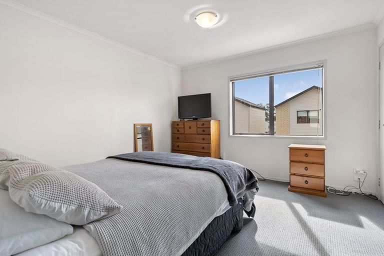 Photo of property in St Claire Village, 191/172 Mcleod Road, Te Atatu South, Auckland, 0610